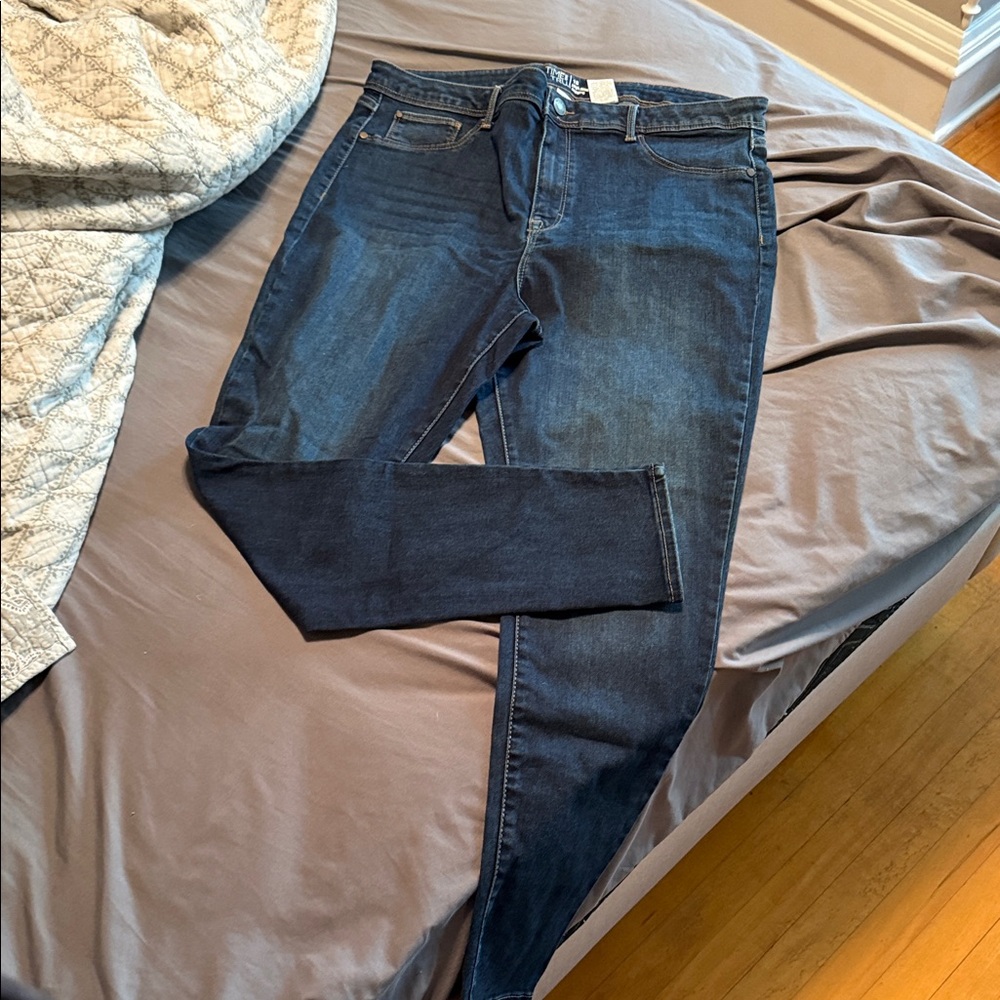 Time and Tru High Rise Jegging in Dark Blue